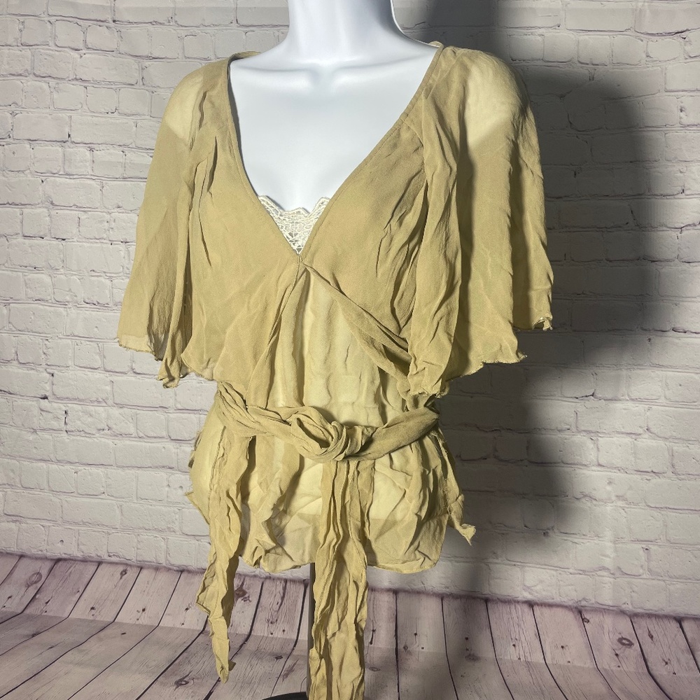 BCBGMaxazria Beige Women’s Top Size Small